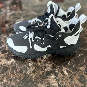 Adidas Harden volume 6 basketball shoes mens size 8